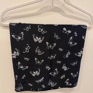 Realisation Par Butterfly Scarf